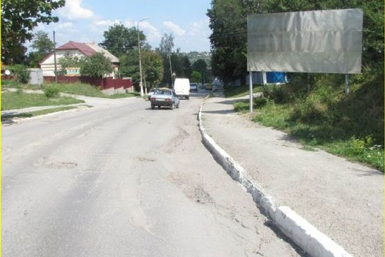 Фото рекламної площини за адресою вул.С. Бандеи Фото рекламної площини за адресою вул.С. Бандеи