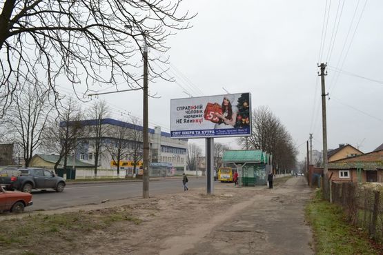 Фото рекламной плоскости по адресу вул. Рівненська(зупинка)