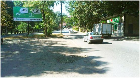 Фото рекламної площини за адресою Тихорецкая ул. - Фастовская ул. В центр