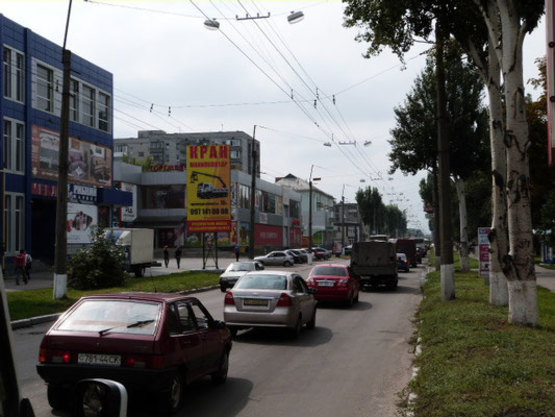 Фото рекламной плоскости по адресу ул. Первомайская, 44, возле торгового центра «Фоксторот» (супермаркеты «Фоксторот», «Мультиспорт», «Стол&стул») Фото рекламной плоскости по адресу ул. Первомайская, 44, возле торгового центра «Фоксторот» (супермаркеты «Фоксторот», «Мультиспорт», «Стол&стул»)