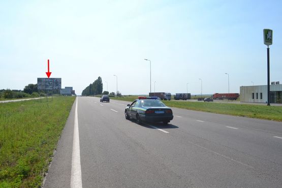 Фото рекламної площини за адресою Ростовская трасса-разделитель возле АЗС ОККО 2 (выезд из города)