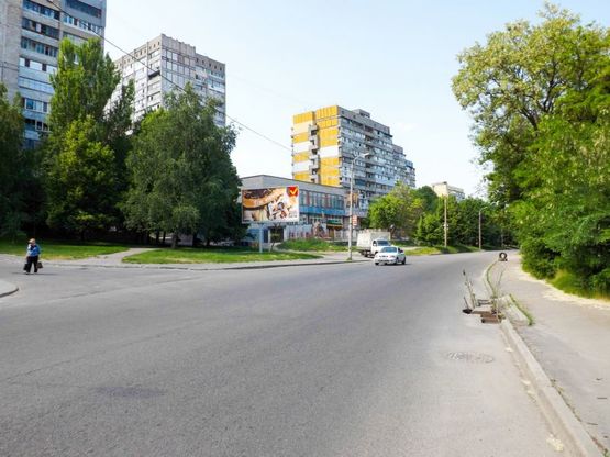 Фото рекламной плоскости по адресу вул. Надії Алексєєнко, 114 - кафе "Бакинський дворик" /ул. Чичерина, 114 - кафе "Бакинский дворик" , рядом ул.Рабочая, рынок Каверинский, супермаркет Фото рекламной плоскости по адресу вул. Надії Алексєєнко, 114 - кафе "Бакинський дворик" /ул. Чичерина, 114 - кафе "Бакинский дворик" , рядом ул.Рабочая, рынок Каверинский, супермаркет