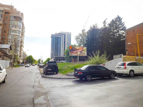 Фото рекламної площини за адресою вул. Сімферопольська - пр-т. Д. Яворницького/ул. Симферопольская - пр. К. Маркса