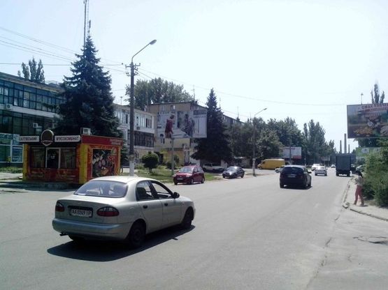 Фото рекламной плоскости по адресу вул.Петра Калнишевського, 31/ул.Косиора, 31, магазины, поток движения к ул.Б.Хмельницкого Фото рекламной плоскости по адресу вул.Петра Калнишевського, 31/ул.Косиора, 31, магазины, поток движения к ул.Б.Хмельницкого