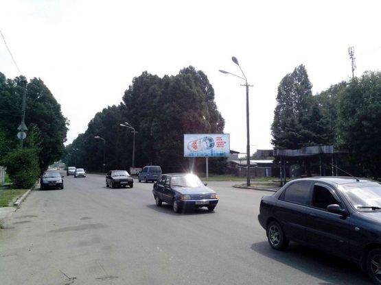 Фото рекламної площини за адресою вул.Криворожська, 107/ул.Криворожская, 109, поток движения к ул.Рабочая