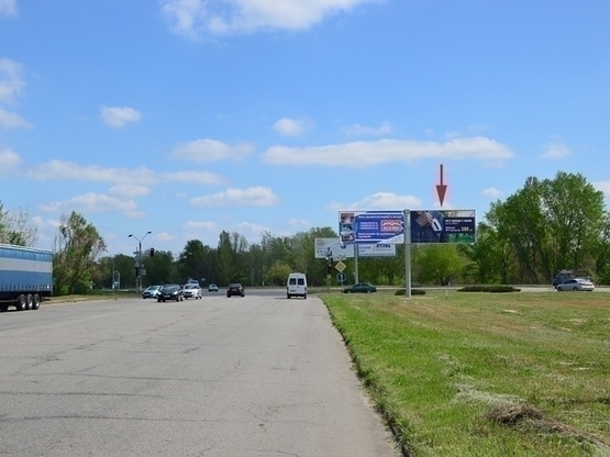 Фото рекламной плоскости по адресу вул. Маршала Малиновського 108, світлофор (розділювач в районі повороту на Рибальське)/ул. Маршала Малиновского, 108, светофор (разделитель в районе поворота на Рыбальское)