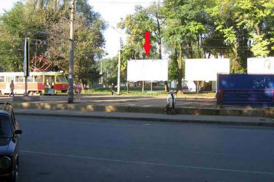Фото рекламной плоскости по адресу Сквер 9-го Января (левый)