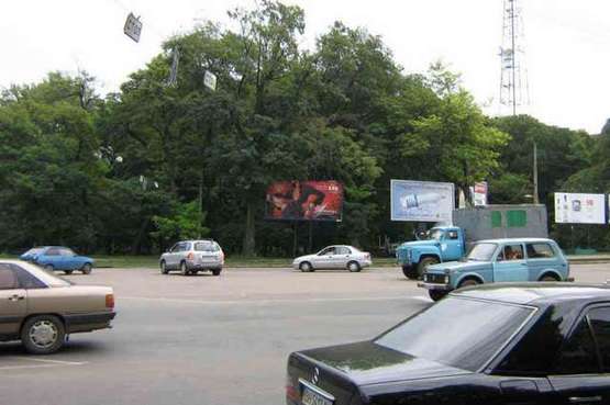 Фото рекламної площини за адресою ул. Среднефонтанская - Гагарина Фото рекламної площини за адресою ул. Среднефонтанская - Гагарина