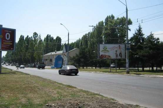 Фото рекламної площини за адресою пр-т М. Жукова, 77/1 - ул. Левитана