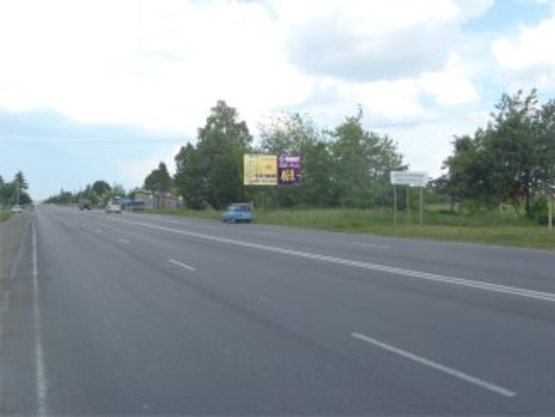 Фото рекламной плоскости по адресу Криховецька      (біля знаку Івано-Франківськ) №8