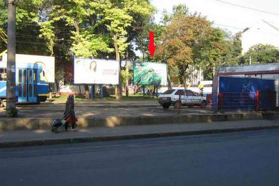 Фото рекламной плоскости по адресу Сквер 9-го Января (правый)
