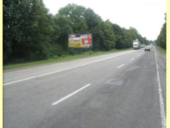 Фото рекламної площини за адресою Калуське шосе (гот. Чорний Замок)   виїзд