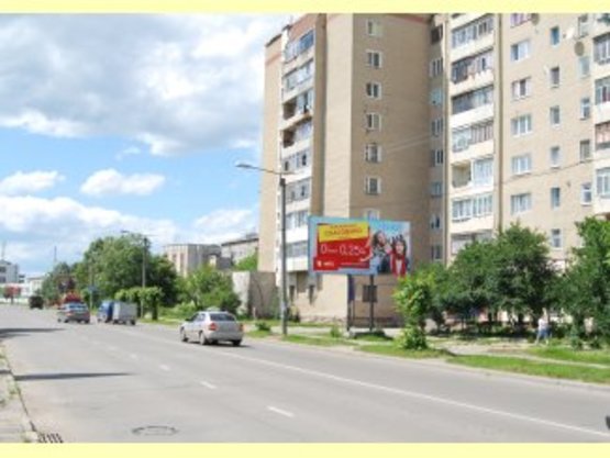 Фото рекламной плоскости по адресу Петлюри (ресторан "Чорний лицар")      Велмарт