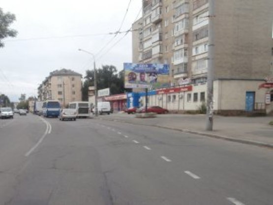 Фото рекламной плоскости по адресу Бандери - Височана перехрестя           центр Фото рекламной плоскости по адресу Бандери - Височана перехрестя           центр
