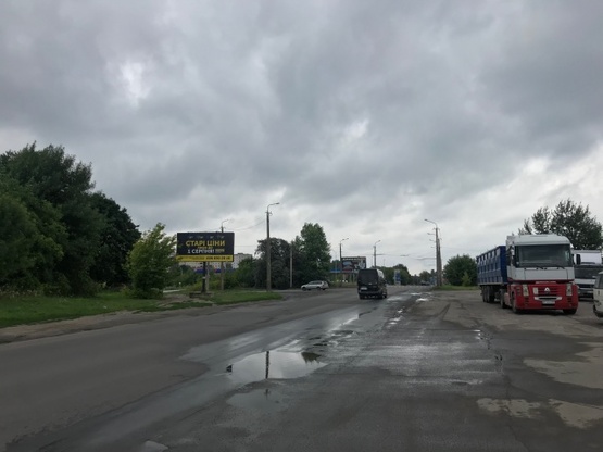 Фото рекламної площини за адресою Львівська-Боженка_Новий ринок_з центру Фото рекламної площини за адресою Львівська-Боженка_Новий ринок_з центру