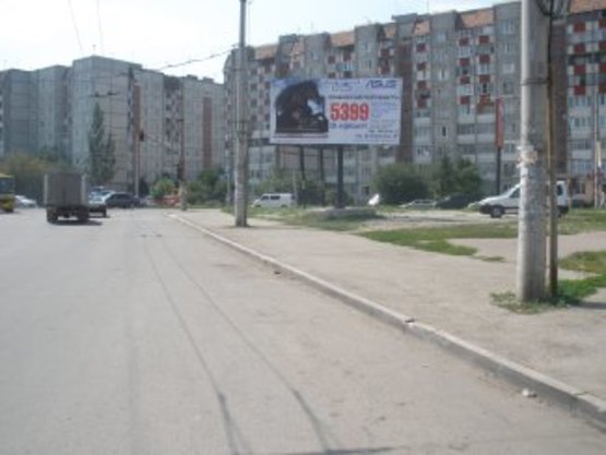 Фото рекламной плоскости по адресу Івасюка-Стуса перехрестя
