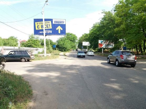 Фото рекламної площини за адресою пр Маршала Жукова-Червоный Хутор 2Б Фото рекламної площини за адресою пр Маршала Жукова-Червоный Хутор 2Б