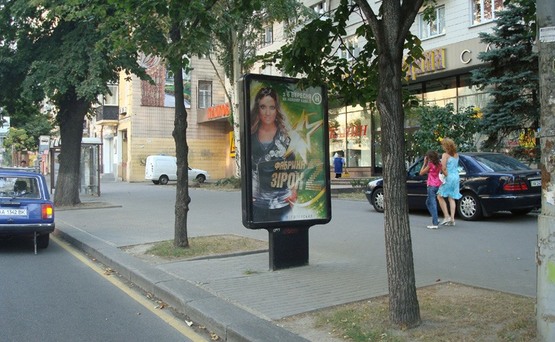 Фото рекламной плоскости по адресу Вул. Червоноармійська, 85/87 ("Ішак")