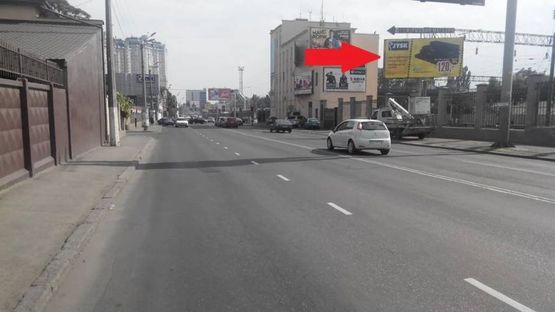 Фото рекламної площини за адресою ул. Среднефонтанская -ул. Семинарская (Wine Story) - ТЦ Фонтан Скай (ЛС Вайкики, Синема, Фуршет)