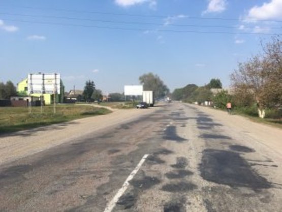 Фото рекламної площини за адресою Черніїв траса Івано-Франківськ-Буковель №8