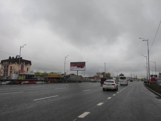 Фото рекламной плоскости по адресу Окружная дорога, разделитель / напротив ул.Зодчих, 36 по ходу к проспекту Победы
