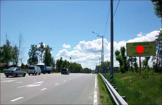 Фото рекламной плоскости по адресу Р-02, 20+250 право        (вышечный борд)