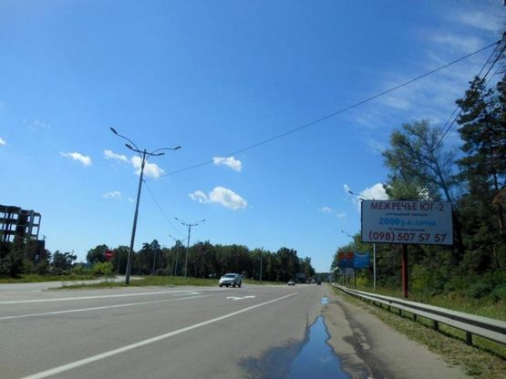 Фото рекламної площини за адресою Траса "Київ-Іванків-Овруч", Р-02 км 20+ 000 ліво,  м. Вишгород- вул. Вишгородська, КПП, разв'язка на Вишгород