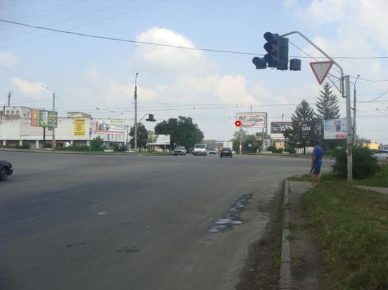 Фото рекламной плоскости по адресу на перекр. ул. В.Тырновская и ул. Половка Фото рекламной плоскости по адресу на перекр. ул. В.Тырновская и ул. Половка