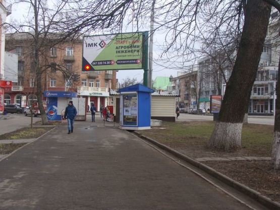 Фото рекламної площини за адресою Соборності вул. (Жовтнева),46 (Петрович)