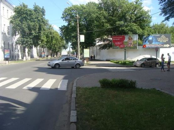 Фото рекламной плоскости по адресу Соборності вул. (Жовтнева) та Ляхова вул. (на огорожі)перехр. Фото рекламной плоскости по адресу Соборності вул. (Жовтнева) та Ляхова вул. (на огорожі)перехр.