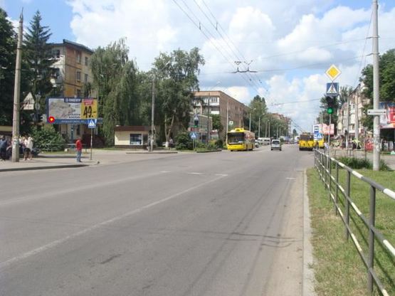 Фото рекламной плоскости по адресу І.Мазепи вул. (Калініна) - Алмазна вул.