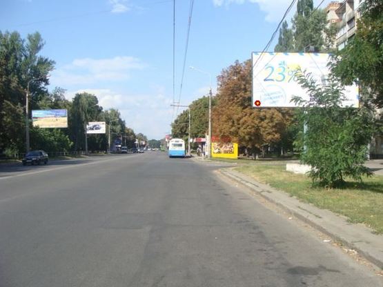 Фото рекламної площини за адресою Європейська вул. (Фрунзе), 135(зуп.Чайковского)(маг.Керхер)