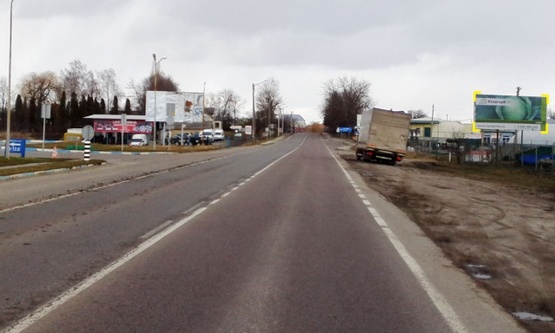 Фото рекламної площини за адресою на границу с Польшей, (г.Рава- Русская), на г.Червоноград/ г.Жовква, трасса Львов- Рава-Русская (М-09) +АЗС