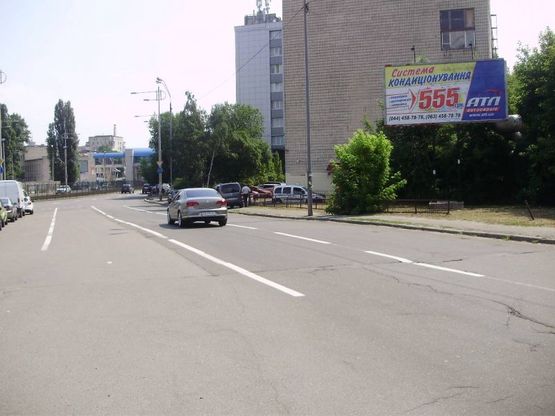 Фото рекламной плоскости по адресу Жилянська вул., 97 (з'їзд з Повітрофлотського моста) Фото рекламной плоскости по адресу Жилянська вул., 97 (з'їзд з Повітрофлотського моста)