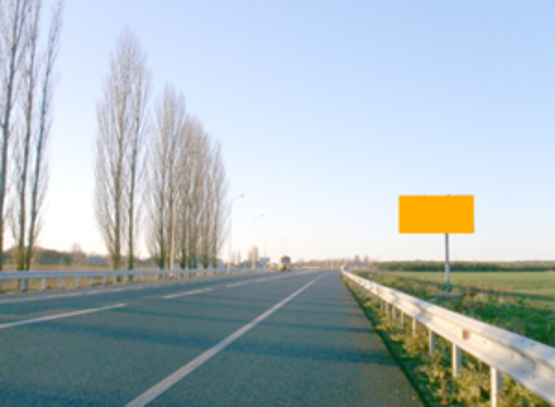 Фото рекламної площини за адресою Трасса Киев-Ковель (справа) км 40+500, направление из Киева