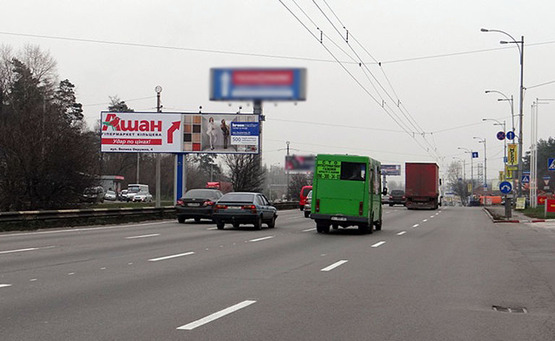 Фото рекламной плоскости по адресу Окружная/от пр-та Победы (разделитель)  левый Фото рекламной плоскости по адресу Окружная/от пр-та Победы (разделитель)  левый