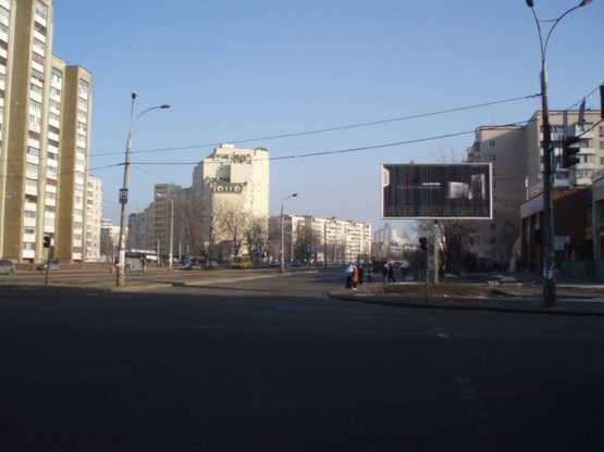 Фото рекламної площини за адресою Тростянецкая/Харьковское шоссе