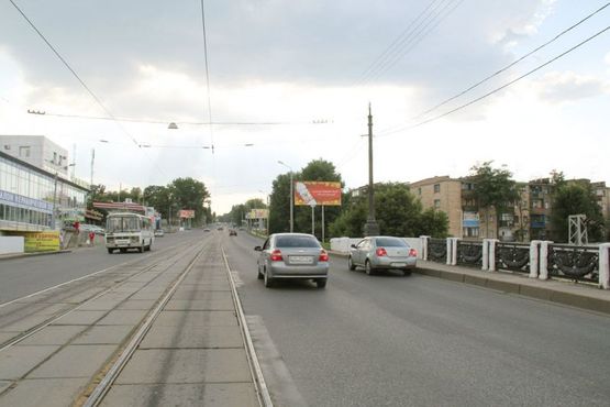 Фото рекламної площини за адресою Полтавский Шлях ул. - Верховский пер., из центра Фото рекламної площини за адресою Полтавский Шлях ул. - Верховский пер., из центра