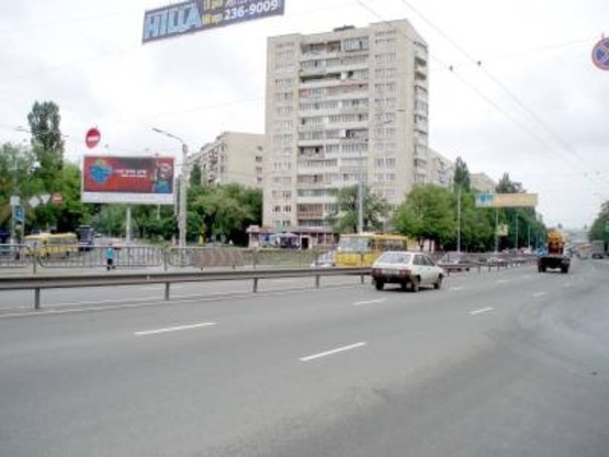 Фото рекламної площини за адресою Космонавтов площадь (Чоколовский,22) Фото рекламної площини за адресою Космонавтов площадь (Чоколовский,22)