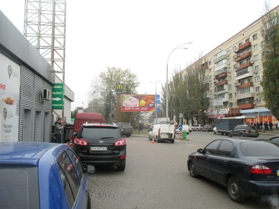 Фото рекламної площини за адресою Севастопольская пл. (3)