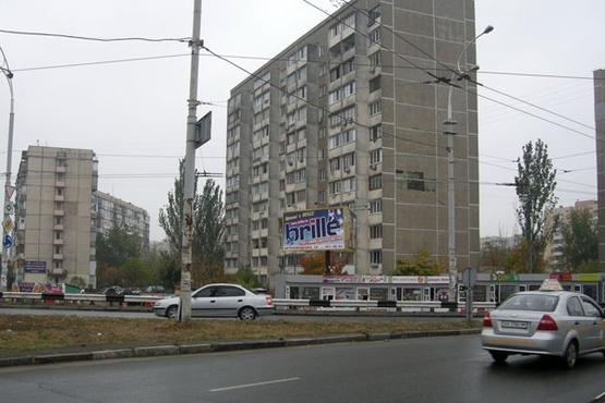 Фото рекламної площини за адресою пр.Героев Днепра /Оболонский пр.(ст.м.Гер.Днепра)ТЦ Дрим Таун часть-2