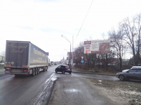 Фото рекламной плоскости по адресу Окружная дорога (напротив суперм."Край", возле Subaru по ходу к Metro)