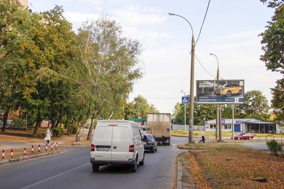 Фото рекламної площини за адресою 23 Августа ул. - Отакара Яроша ул., 54, из центра Фото рекламної площини за адресою 23 Августа ул. - Отакара Яроша ул., 54, из центра