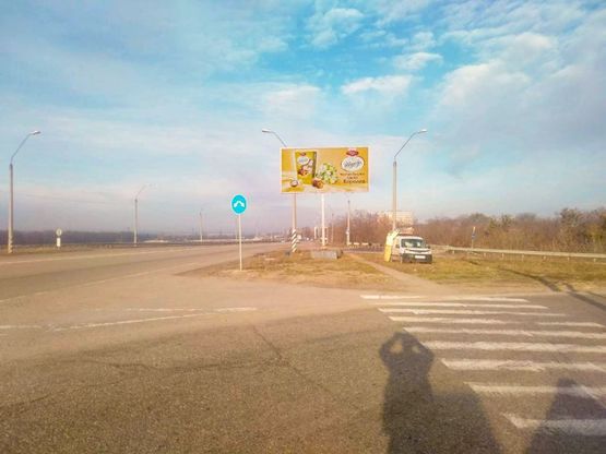 Фото рекламной плоскости по адресу Въезд путипровод в БЦ Фото рекламной плоскости по адресу Въезд путипровод в БЦ