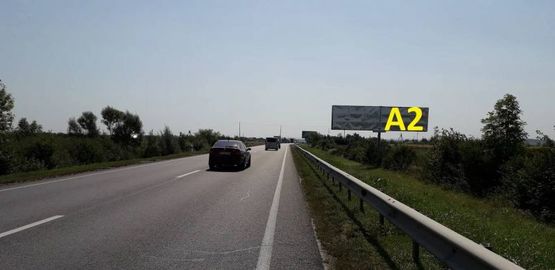 Фото рекламной плоскости по адресу М-06 Київ-Чоп, перед с. Ямпіль в сторону Винник правий