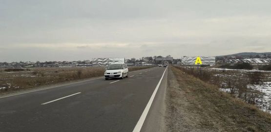 Фото рекламной плоскости по адресу М-09, Тернопіль-Львів-Рава-Руська, рух від с. Куликів, перед с. Великі Грибовичі у намрямку до м. Львів