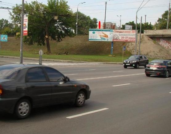 Фото рекламной плоскости по адресу ул. Довженко/ ул. Дегтярёвская направление на "Петровку" (правая сторона) Фото рекламной плоскости по адресу ул. Довженко/ ул. Дегтярёвская направление на "Петровку" (правая сторона)