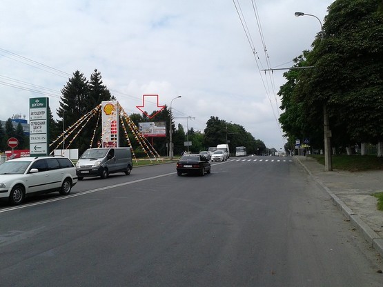 Фото рекламной плоскости по адресу вул. Рівненська, 76 Пластмасовий завод,  азс Фото рекламной плоскости по адресу вул. Рівненська, 76 Пластмасовий завод,  азс