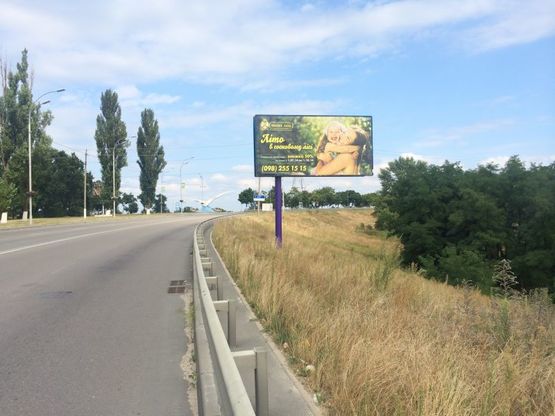 Фото рекламной плоскости по адресу ул.Набережная, Вышгород-Хотяновка, 200 м после остановки "Хотяновка" направление из Вышгород, из Киева Фото рекламной плоскости по адресу ул.Набережная, Вышгород-Хотяновка, 200 м после остановки "Хотяновка" направление из Вышгород, из Киева