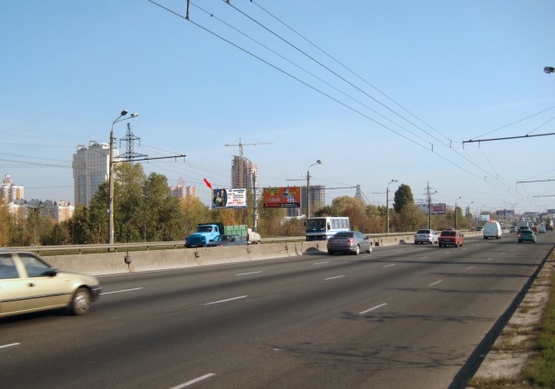 Фото рекламной плоскости по адресу Московский проспект, крупная транспортная развязка, направление Троещина (Метро Кеш энд Керри, ТРЦ "Блокбастер") Фото рекламной плоскости по адресу Московский проспект, крупная транспортная развязка, направление Троещина (Метро Кеш энд Керри, ТРЦ "Блокбастер")
